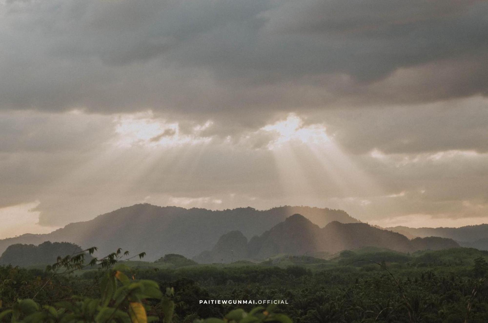 Hotel Tanoshi Glamping In Khao Sok Khao Sok National Park Zewnętrze zdjęcie