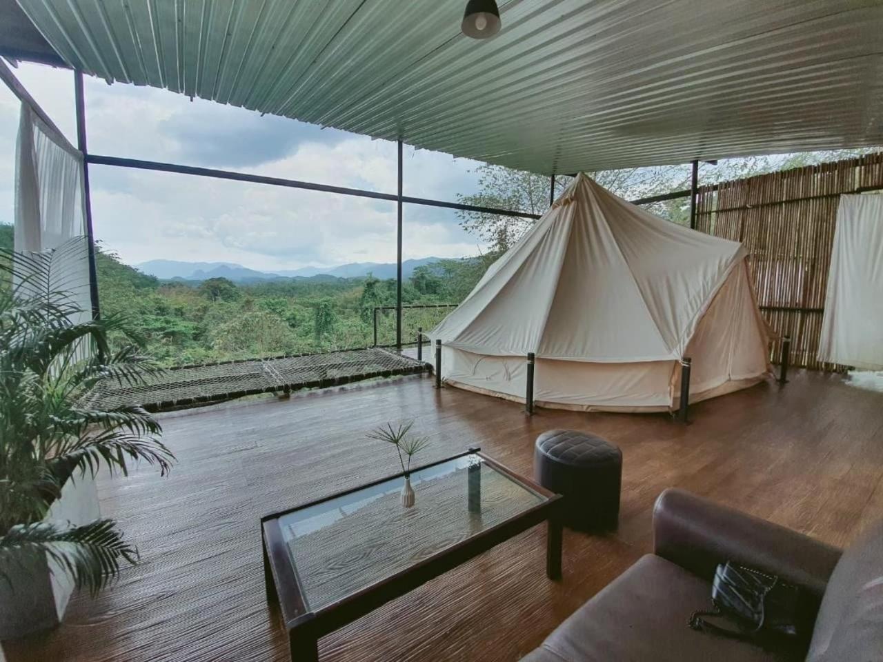 Hotel Tanoshi Glamping In Khao Sok Khao Sok National Park Zewnętrze zdjęcie